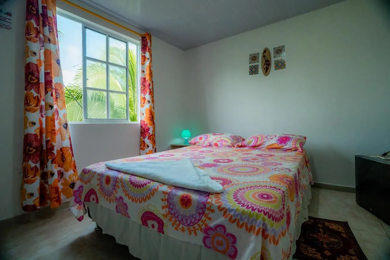 P.N Manchineel Road Providence Island Ecorelax Rocky Point 0*,